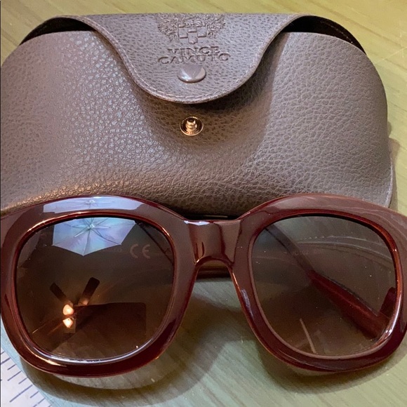 Vince Camuto Accessories - Vince Camuto sunglasses with case